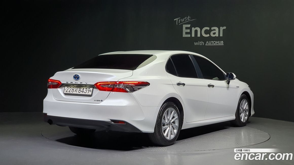 Toyota Camry (XV70) 2.5 LE Hybrid (04.2023)