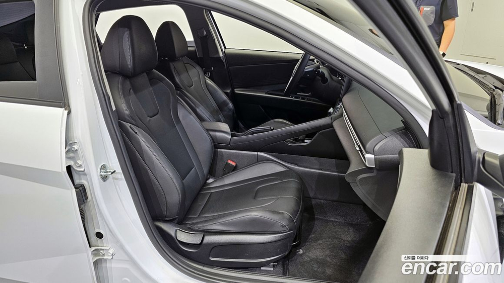 Hyundai Avante (CN7) 1.6 (05.2020)
