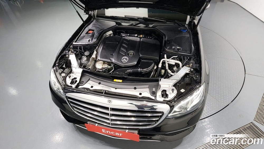 Mercedes-Benz E-Class W213 E220d 4MATIC Exclusive (10.2019)